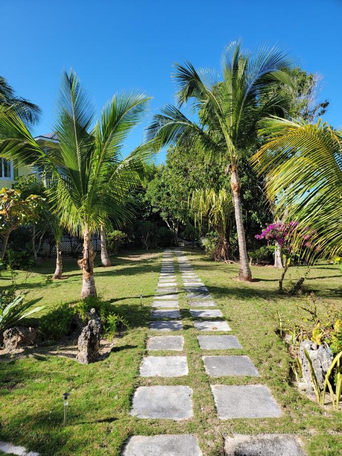 Aparthotel Pineapple Fields à Governor S Harbour Extérieur photo
